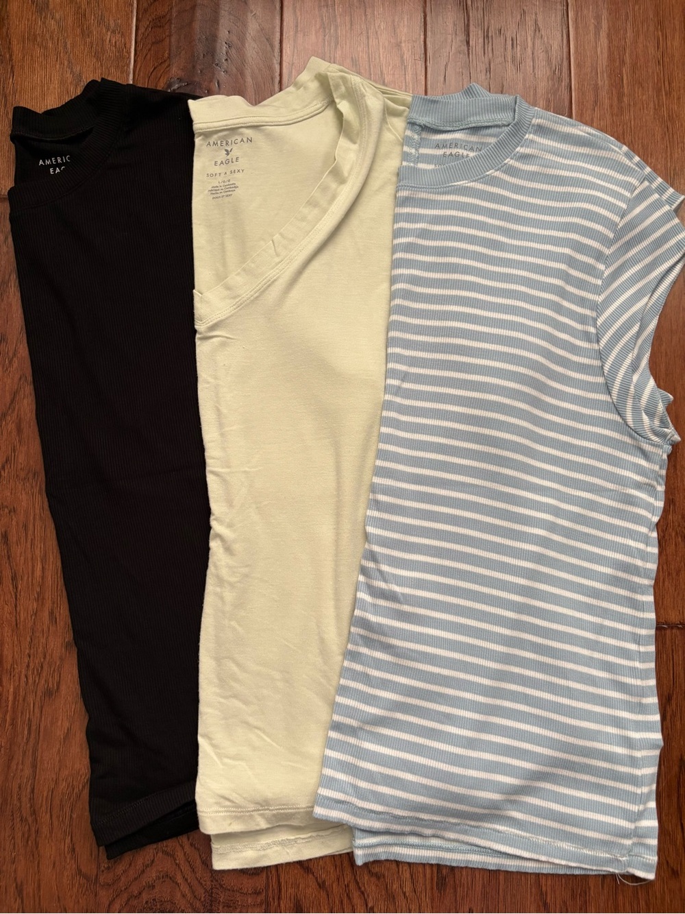 American Eagle Outfitters Women’s Tops Bundle Size Large